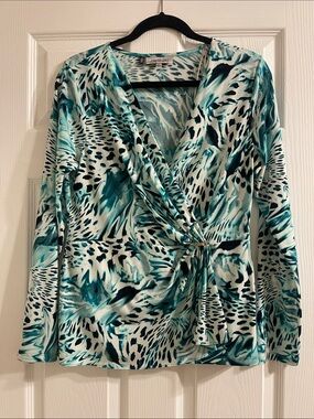 Jennifer Lopez Teal and White Abstract Surplice Top